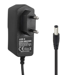 8.4V 1A 2S Li-ion Şarj Adaptörü LED Göstergeli 5.5x2.5mm-ledx